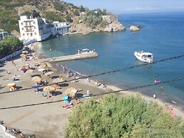 Alkistis Cozy by The Beach Apartment in Ikaria Island Intherma Bay - 2