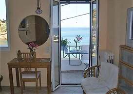 Alkistis Cozy by The Beach Apartment in Ikaria Island Intherma Bay - 2