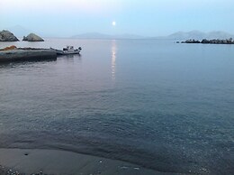 Alkistis Cozy by The Beach Apartment in Ikaria Island Intherma Bay - 2