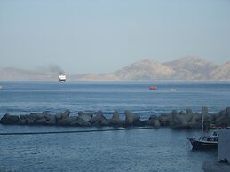 Alkistis Cozy by The Beach Apartment in Ikaria Island Intherma Bay - 2