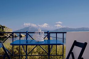 Alkistis Cozy By The Beach Apt In Ikaria Island, Therma 1st Floor