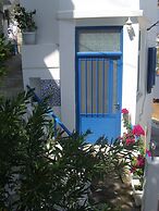 Alkistis Cozy By The Beach Apt In Ikaria Island, Therma 1st Floor