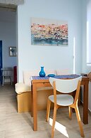 Alkistis Cozy By The Beach Apt In Ikaria Island, Therma 1st Floor