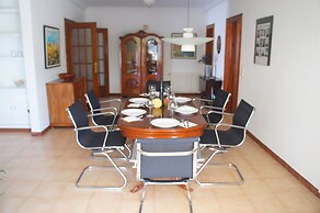 Villa for 8 People With Private Pool