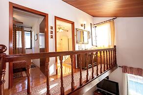 Villa Masha is a Detached House, Very Finely Accommodating 6 to 7 Pers