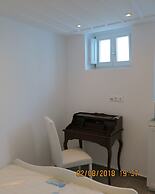 Room-andoni's House in Pitrofos, Andros