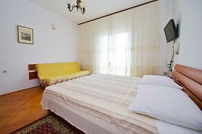 Spacious 4 Apartment for 5 Persons w 2 Terraces, 2 Bedrooms, 2 Bathroo