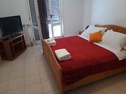 Sasa Apartments Kastel Stafilic Croatia