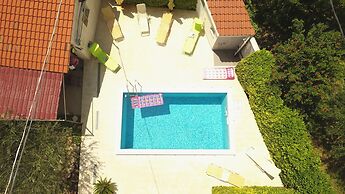 Sasa Apartments Kastel Stafilic Croatia