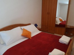 Sasa Apartments Kastel Stafilic Croatia