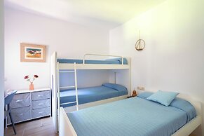 Comfortable Apartment Near Cala Sa Boadella -lloret de Mar, Costa Brav