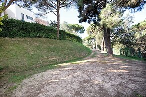 Comfortable Apartment Near Cala Sa Boadella -lloret de Mar, Costa Brav