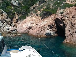 Comfortable Apartment Near Cala Sa Boadella -lloret de Mar, Costa Brav