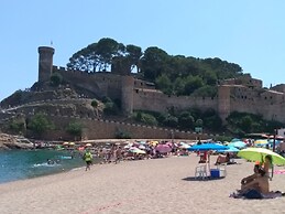 Comfortable Apartment Near Cala Sa Boadella -lloret de Mar, Costa Brav