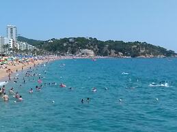 Comfortable Apartment Near Cala Sa Boadella -lloret de Mar, Costa Brav