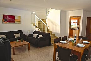 House With Private Pool With Direct Acces to the Beach