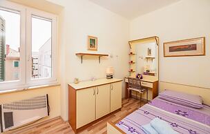 Vera Seaview Apartment