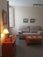 Stylish And Spacious 1 Bedroom Flat In Trendy Area