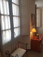 Stylish And Spacious 1 Bedroom Flat In Trendy Area