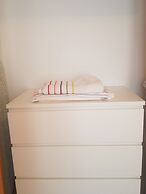 Stylish And Spacious 1 Bedroom Flat In Trendy Area