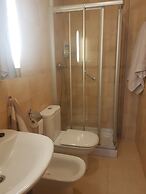 Stylish And Spacious 1 Bedroom Flat In Trendy Area