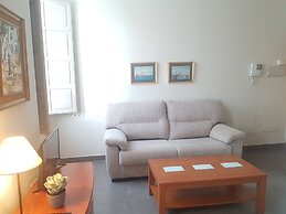 Stylish And Spacious 1 Bedroom Flat In Trendy Area