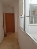 Stylish And Spacious 1 Bedroom Flat In Trendy Area