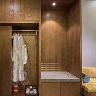 Friendsship Express Hotel