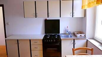 Cozy 1 Bedroom Apartment With sea View