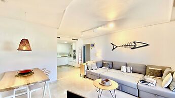 Luxury Apartment Overlooking Javea Bay and Mountains