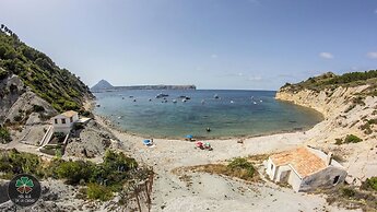 Luxury Apartment Overlooking Javea Bay and Mountains