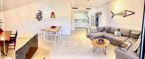 Luxury Apartment Overlooking Javea Bay and Mountains