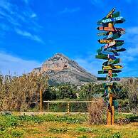 Luxury Apartment Overlooking Javea Bay and Mountains
