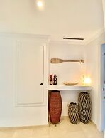 Luxury Apartment Overlooking Javea Bay and Mountains