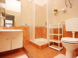 Family Apartment Mirela Borik