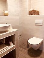 Villa Dragi, Villa With Pool and big Terrace, sea View, Peacfully and