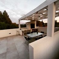 Villa Dragi, Villa With Pool and big Terrace, sea View, Peacfully and