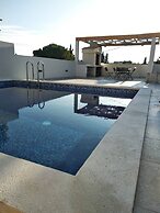 Villa Dragi, Villa With Pool and big Terrace, sea View, Peacfully and