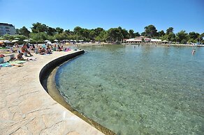 Cosy Apartment 5min to Beach Mirela Borik