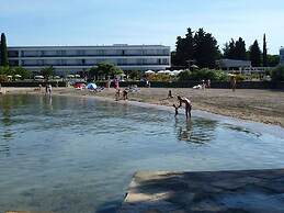 Family Ground Floor Apartment, Close to the Beach