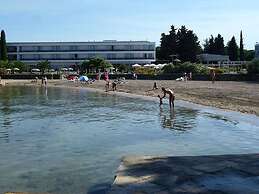 Comfortable Apartment, Close to the Beach