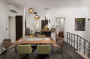 Luxury Sea View Apartment Altana