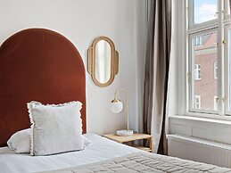 Sanders Stage - Chic 3-bdr Apt Near Nyhavn