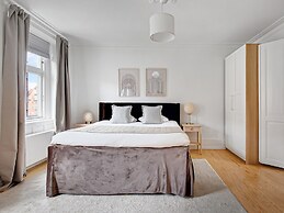 Sanders Stage - Chic 3-bdr Apt Near Nyhavn