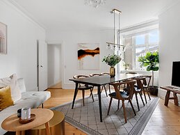 Sanders Stage - Chic 3-bdr Apt Near Nyhavn