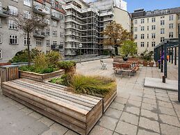 Sanders Stage - Chic 3-bdr Apt Near Nyhavn