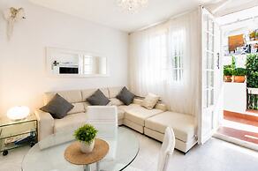 Apart In The Center With Terrace