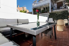 Apart In The Center With Terrace