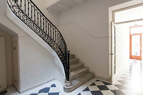 Apart In The Center With Terrace