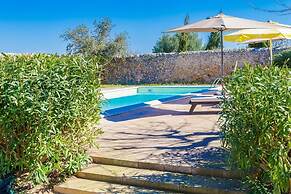 Villa in Consell With Private Pool, air Conditioning and Wifi
